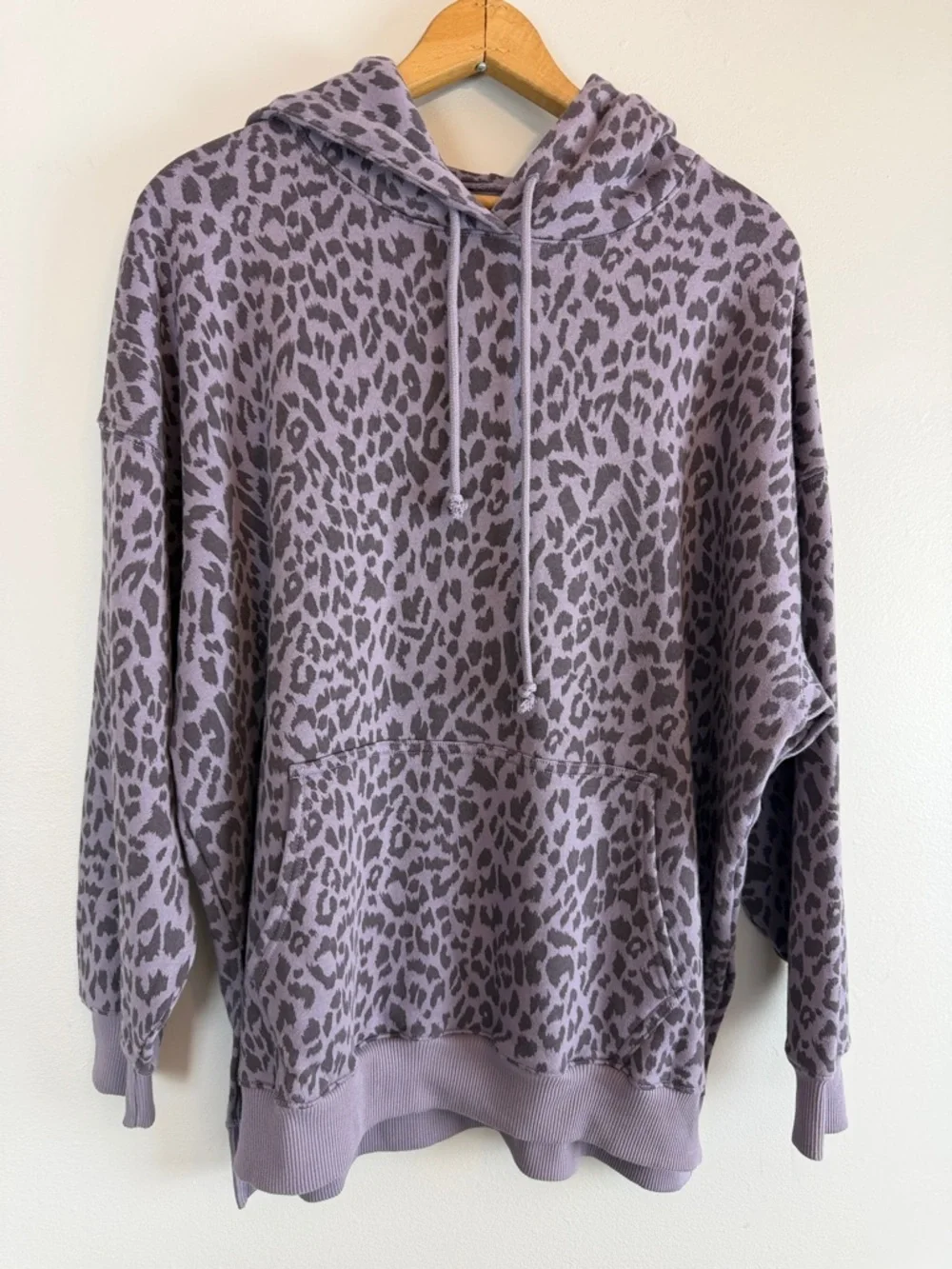 American Eagle Ahhh-mazingly Soft Jegging Fit Animal Print Hoodie Small
